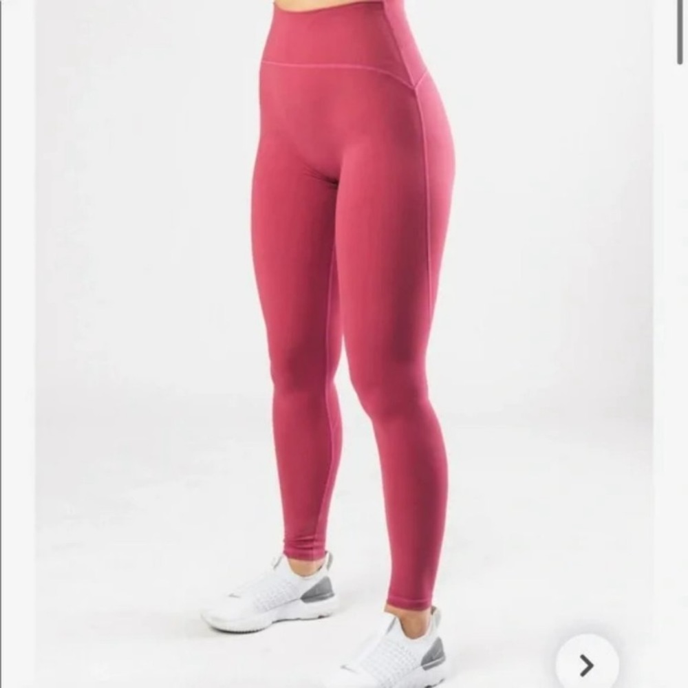 Alphalete Surface Elevation Leggings